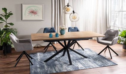 jed&aacute;lensk&eacute; Stoličky a stoly